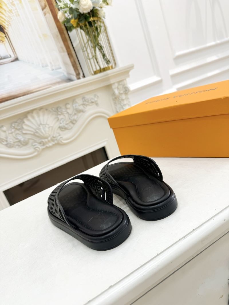 Louis Vuitton Slippers